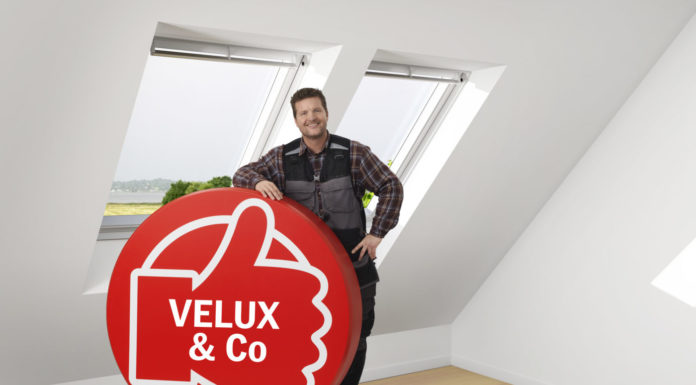 Velux & Co, le programme relationnel dédié aux artisans, clients de Velux VELUX & CO