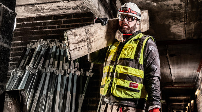 MILWAUKEE® poursuit le développement de sa gamme d’Équipement de Protection Individuelle