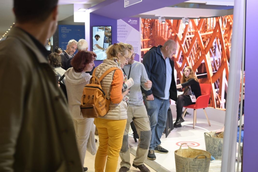 Stand de la Capeb au salon du patrimoine